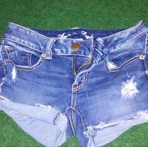 American Eagle Destroyed Distressed Super Stretch Denim Shorts Sz 2